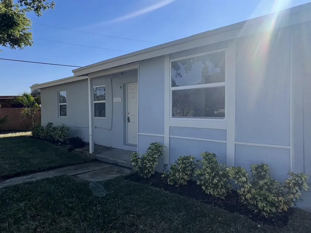 4611 Ne 15th Avenue Pompano Beach FL 33064