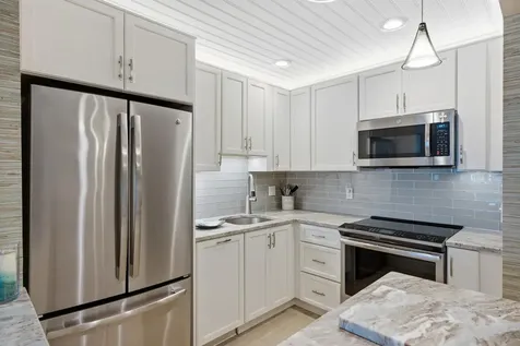 111 Shore Court North Palm Beach FL 33408