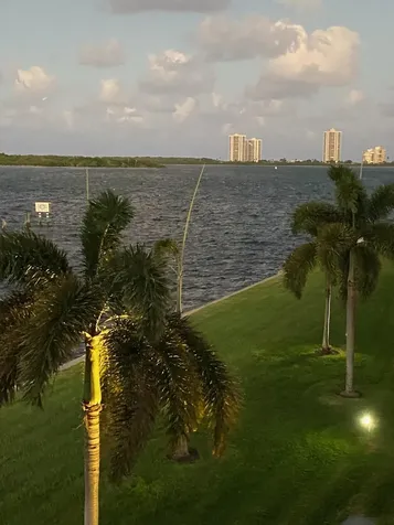111 Shore Court North Palm Beach FL 33408