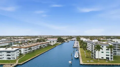 111 Shore Court North Palm Beach FL 33408