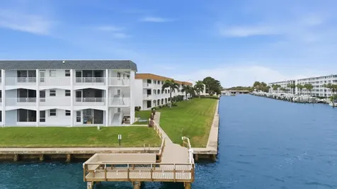 111 Shore Court North Palm Beach FL 33408