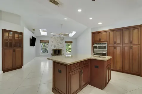 2610 Se Erickson Drive Port Saint Lucie FL 34984