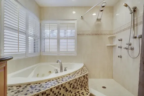 2610 Se Erickson Drive Port Saint Lucie FL 34984