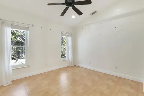 2610 Se Erickson Drive Port Saint Lucie FL 34984