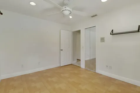 2610 Se Erickson Drive Port Saint Lucie FL 34984