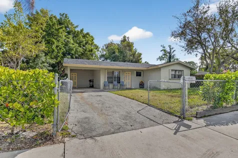 303 Sw 2nd Avenue Delray Beach FL 33444
