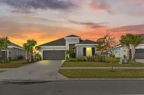 11588 Sw Macelli Way Port Saint Lucie FL 34987