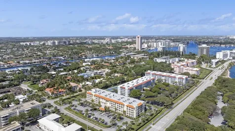 951 De Soto Road Boca Raton FL 33432