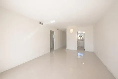 1501 Crescent Circle Lake Park FL 33403
