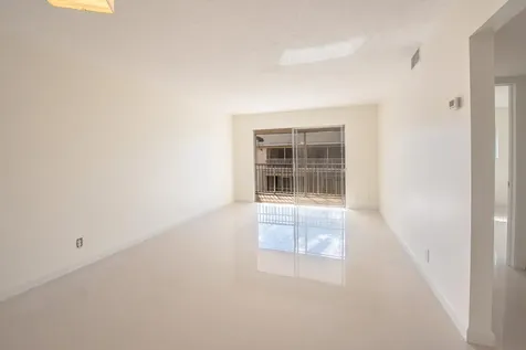 1501 Crescent Circle Lake Park FL 33403