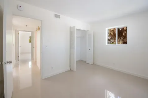 1501 Crescent Circle Lake Park FL 33403