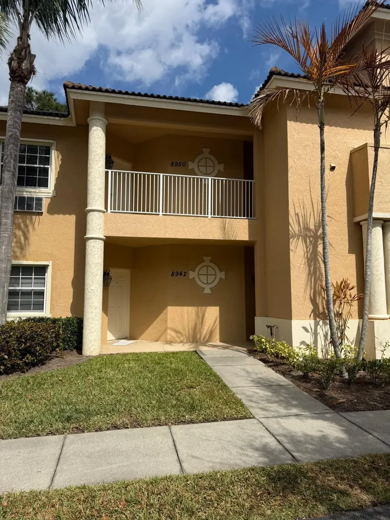 8950 Sandshot Court Port Saint Lucie FL 34986