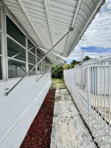 8814 40th Terrace Boynton Beach FL 33436