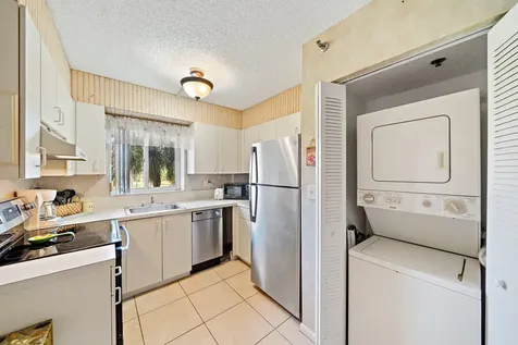 275 Palm Avenue Jupiter FL 33477