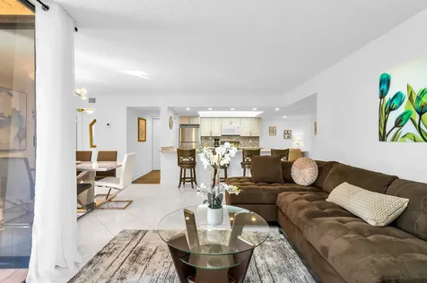 950 Egret Circle Delray Beach FL 33444