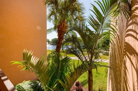 950 Egret Circle Delray Beach FL 33444