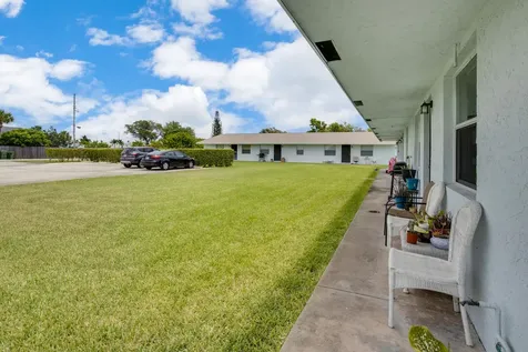 1820 Prairie Road Palm Springs FL 33406