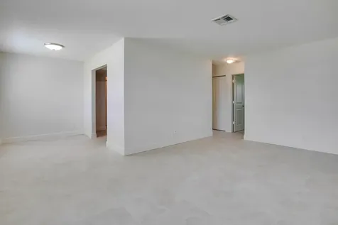 1820 Prairie Road Palm Springs FL 33406