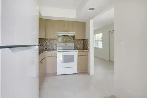 1820 Prairie Road Palm Springs FL 33406