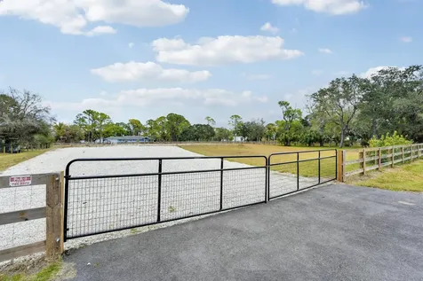15743 N 99th Street West Palm Beach FL 33412