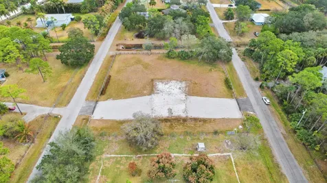 15743 N 99th Street West Palm Beach FL 33412