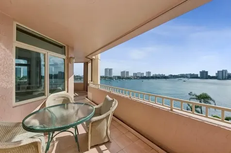 300 SE 5th Avenue Boca Raton FL 33432