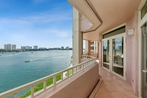300 SE 5th Avenue Boca Raton FL 33432