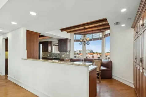300 SE 5th Avenue Boca Raton FL 33432