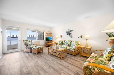 100 Shore Court North Palm Beach FL 33408