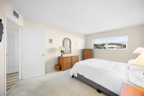 100 Shore Court North Palm Beach FL 33408