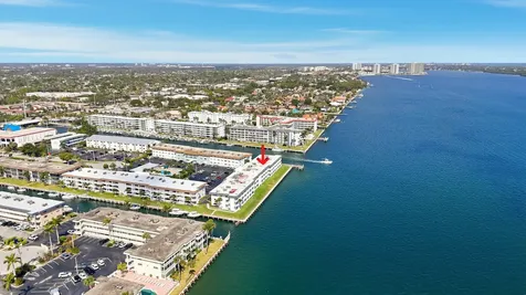 100 Shore Court North Palm Beach FL 33408