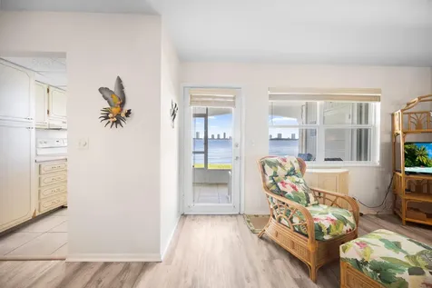 100 Shore Court North Palm Beach FL 33408