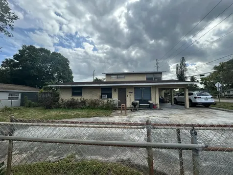 3390 Nw 8th Place Lauderhill FL 33311