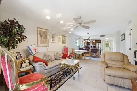 367 S Federal Highway Deerfield Beach FL 33441