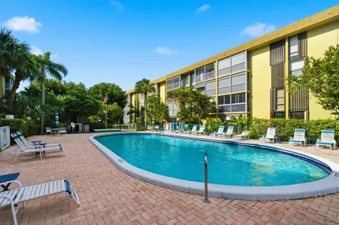 367 S Federal Highway Deerfield Beach FL 33441