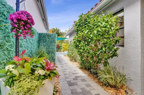 5851 Nw 21st Avenue Boca Raton FL 33496