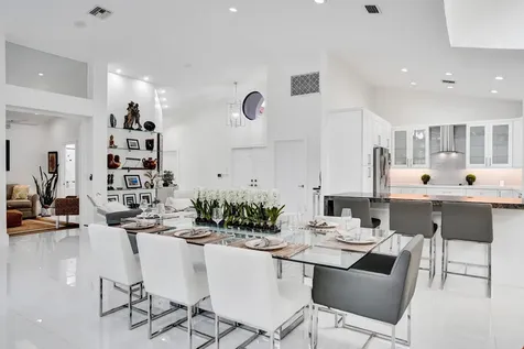 5851 Nw 21st Avenue Boca Raton FL 33496