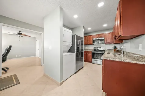 1640 Nw 19th Terrace Delray Beach FL 33445