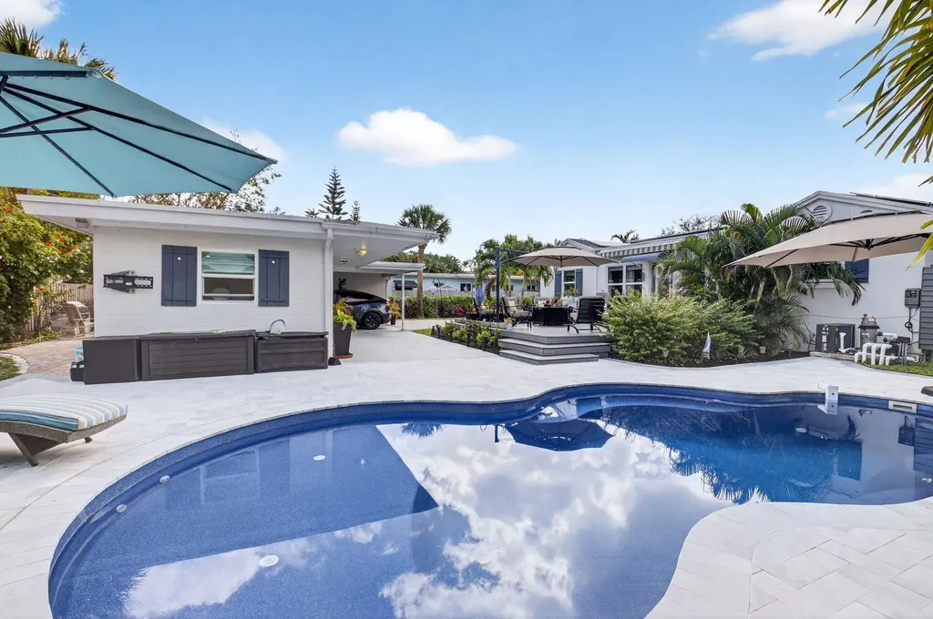 233 Ne 12th Street Delray Beach FL 33444