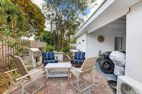 233 Ne 12th Street Delray Beach FL 33444