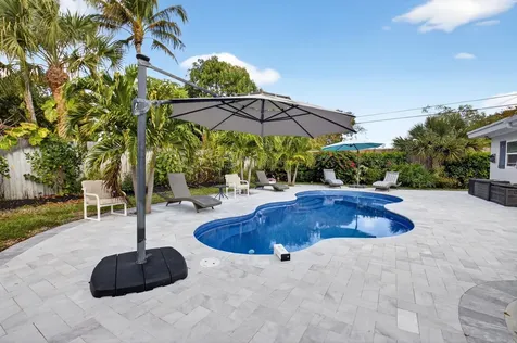 233 Ne 12th Street Delray Beach FL 33444