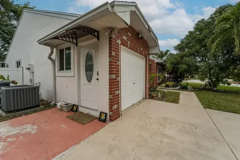 8208 Scenic Turn Boca Raton FL 33433