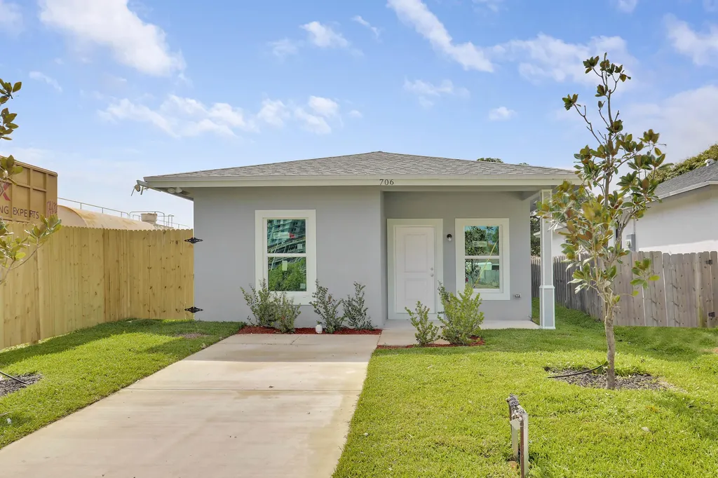 706 21st Street West Palm Beach FL 33407