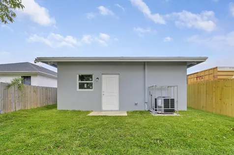 706 21st Street West Palm Beach FL 33407