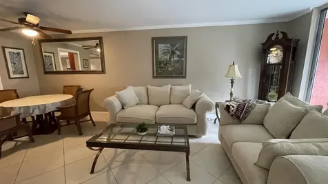 6935 Huntington Lane Delray Beach FL 33446