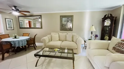 6935 Huntington Lane Delray Beach FL 33446