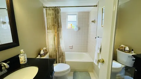 6935 Huntington Lane Delray Beach FL 33446