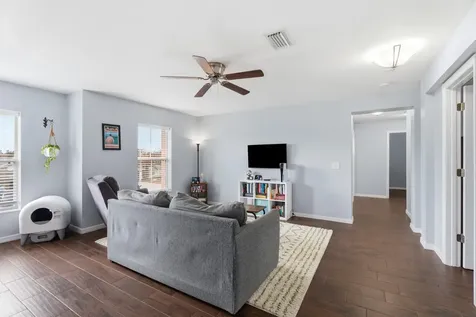 5835 Nw Drill Court Port Saint Lucie FL 34986