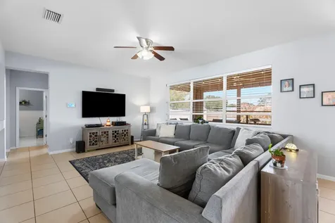 5835 Nw Drill Court Port Saint Lucie FL 34986