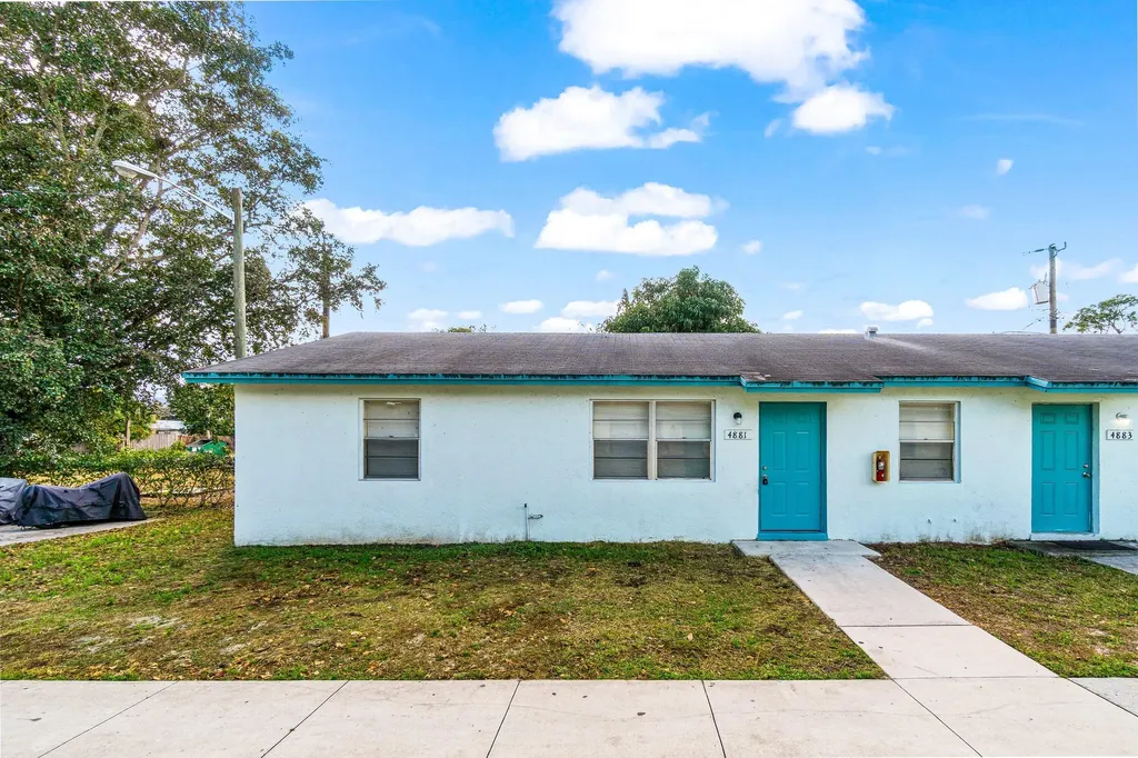 4881 Gulfstream Road Lake Worth FL 33461